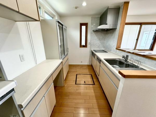 瀬戸市水無瀬町の中古一戸建
