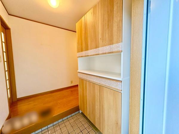 知多市巽が丘　シャッターガレージ2台　中古戸建