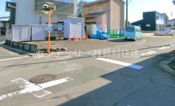 丹羽郡扶桑町大字南山名字岩石の土地