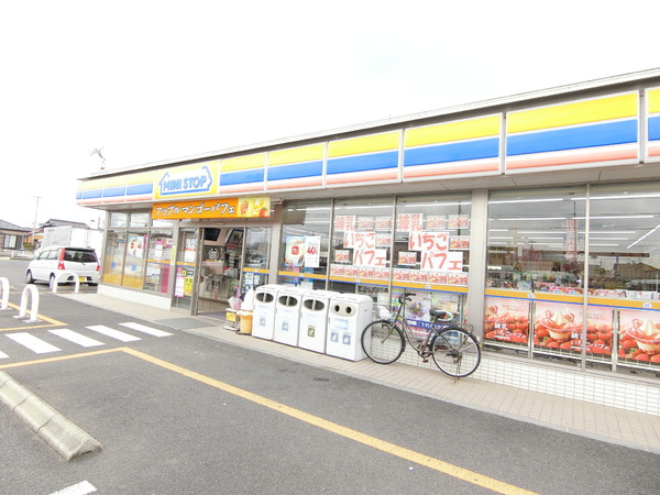 リーブルガーデン江南市勝佐町西郷 2号棟(ミニストップ江南高屋町店)