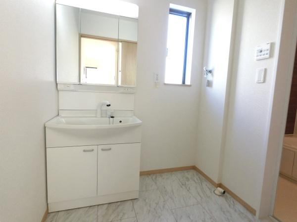 ハートフルタウン江南市今市場 2号棟(洗面台・洗面所)