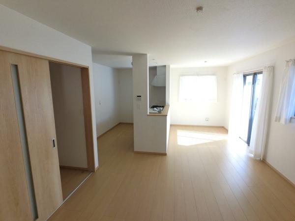 ハートフルタウン江南市今市場 2号棟(リビング)