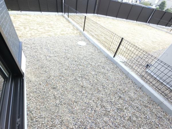 ブルーミングガーデン江南市村久野町寺東 1号棟(庭)