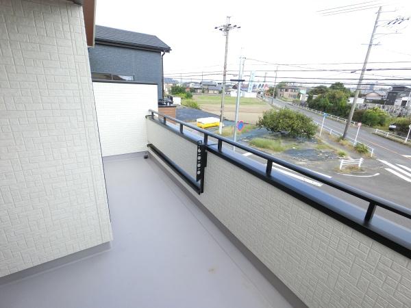 ブルーミングガーデン江南市村久野町寺東 2号棟(バルコニー)