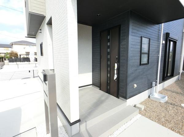 ブルーミングガーデン江南市村久野町寺東　3号棟
