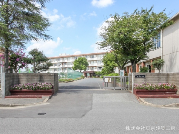 千葉市美浜区真砂2丁目の土地(千葉市立真砂中学校)