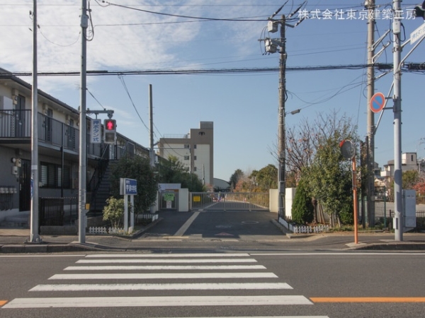 船橋市南本町の土地(船橋市立湊中学校)