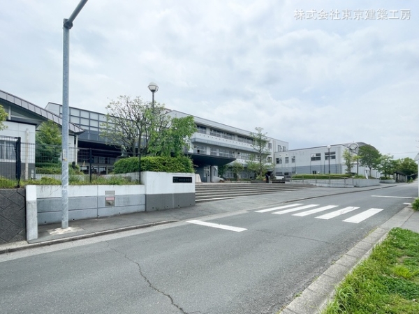 四街道市和良比の新築一戸建(四街道市立四街道中学校)