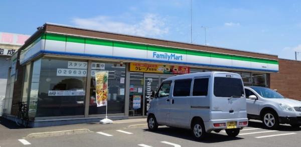 下妻市半谷の中古一戸建て(ファミリーマート下妻南原店)