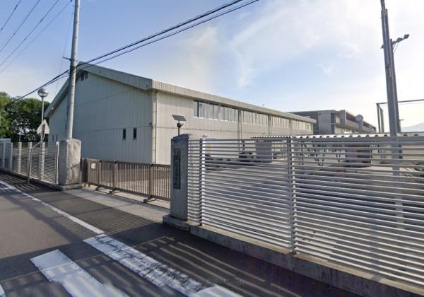 下妻市半谷の中古一戸建て(下妻市立下妻中学校)