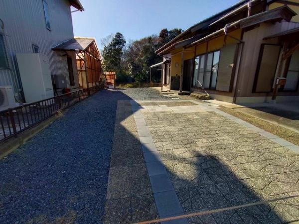 下妻市半谷の中古一戸建て