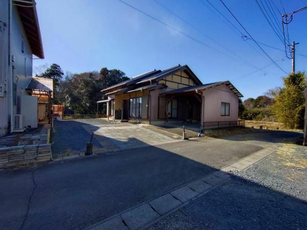 下妻市半谷の中古一戸建て