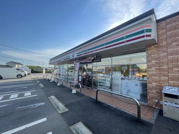 つくば市自由ケ丘の土地(セブンイレブン茎崎上岩崎店)