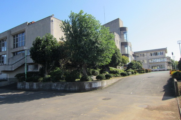 龍ケ崎市松葉4丁目の中古一戸建て(龍ケ崎市立長山中学校)