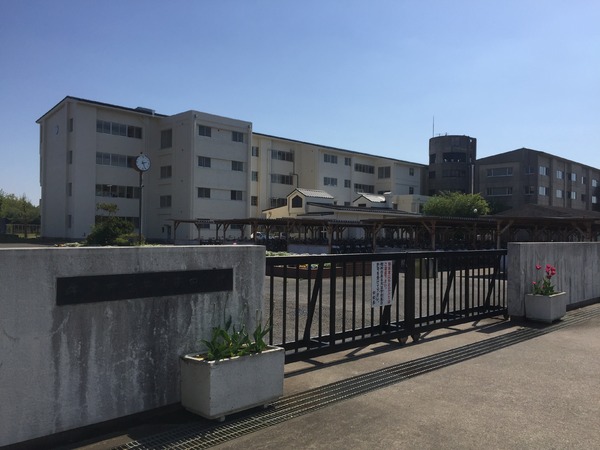 牛久市南6丁目の土地(牛久市立牛久南中学校)