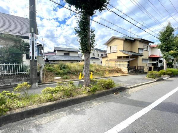 牛久市南6丁目　通り沿いの土地