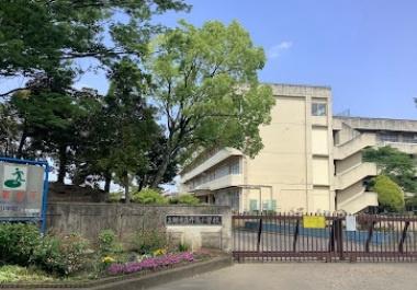 ライオンズマンション三郷第５　ルーフバルコニー(三郷市立丹後小学校)