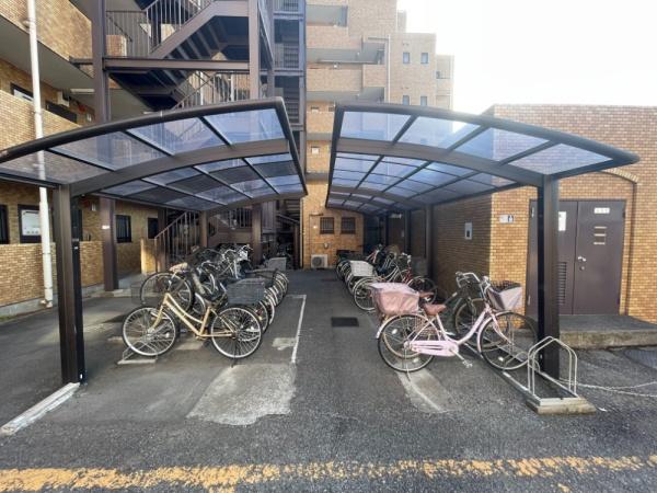 ライオンズマンション三郷第５　ルーフバルコニー