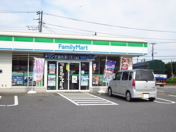 牛久市下根町の中古一戸建て(ファミリーマート牛久警察署前店)