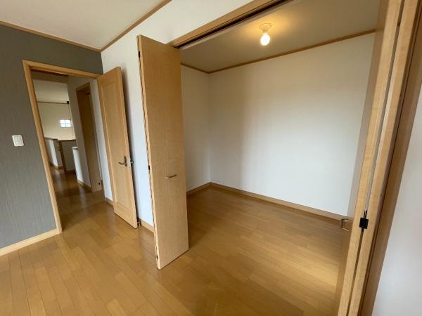 牛久市下根町の中古一戸建て