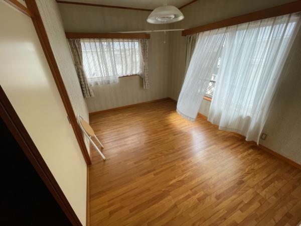 牛久市神谷１丁目の中古一戸建て