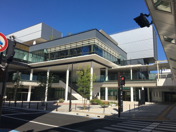 マ・トール土浦スカイマークレジデンス(土浦市図書館)