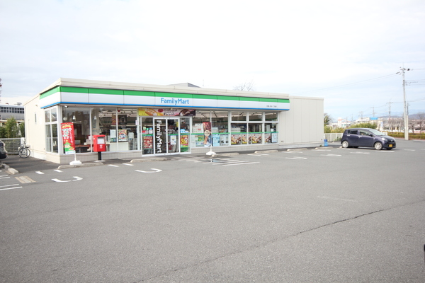 太田市龍舞町の中古一戸建て(ファミリーマート　大泉いずみ一丁目店)