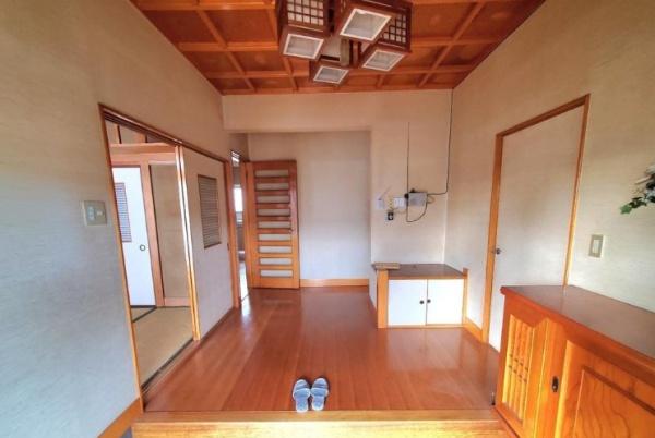 桐生市新里町新川　中古戸建