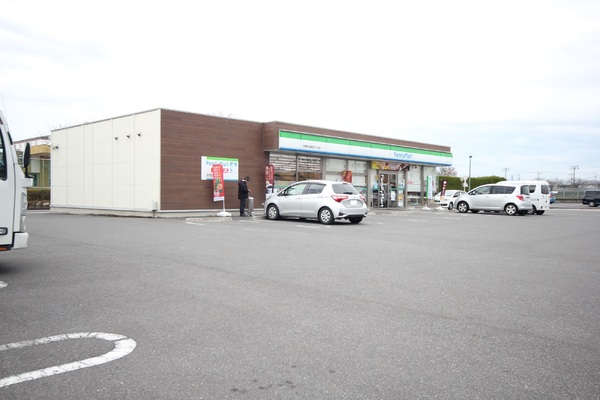 邑楽郡大泉町朝日２丁目の中古一戸建て(ファミリーマート　日野屋大泉朝日三丁目店)