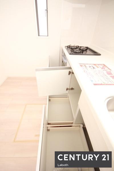 アーネストワン　足利市利保町第5　1号棟