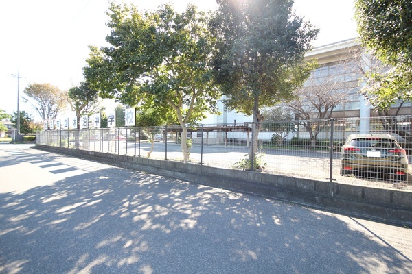 太田市龍舞町の中古一戸建て(太田市立休泊中学校)