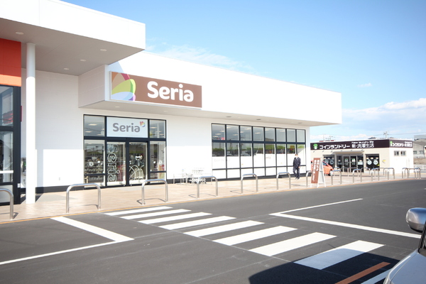 カイマッセ 太田市宝町1期 2号棟(セリア フォルテ太田店)