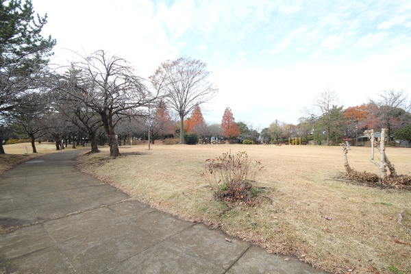 ケイアイ　大泉町朝日5丁目　1棟(御正作公園)