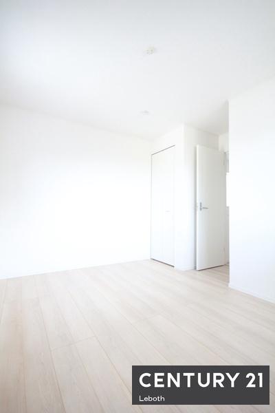 アーネストワン大泉町古海第10　3号棟