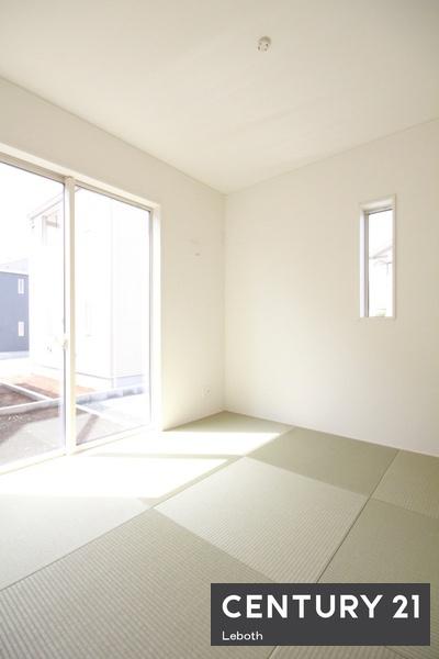 アーネストワン大泉町古海第10　3号棟