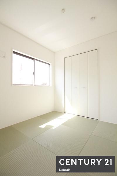 アーネストワン大泉町古海第10　4号棟