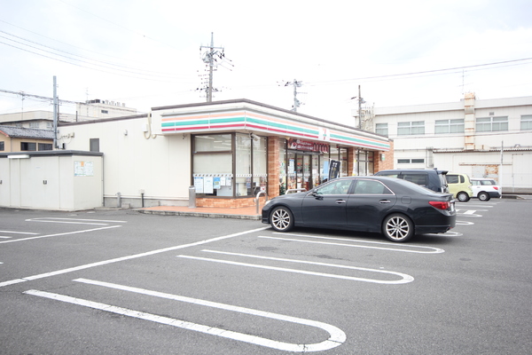 一建設 大泉第12寄木戸 2号棟(セブンイレブン 大泉仙石2丁目店)