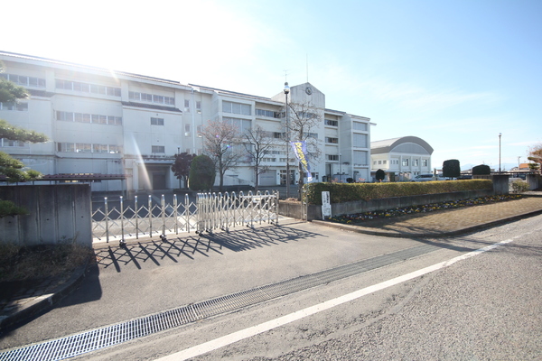 伊勢崎市境の土地(伊勢崎市立境南中学校)