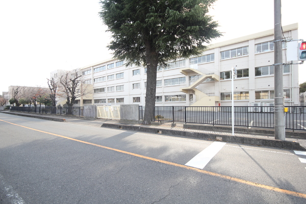 太田市南ヶ丘町の中古一戸建て(太田市立尾島小学校)