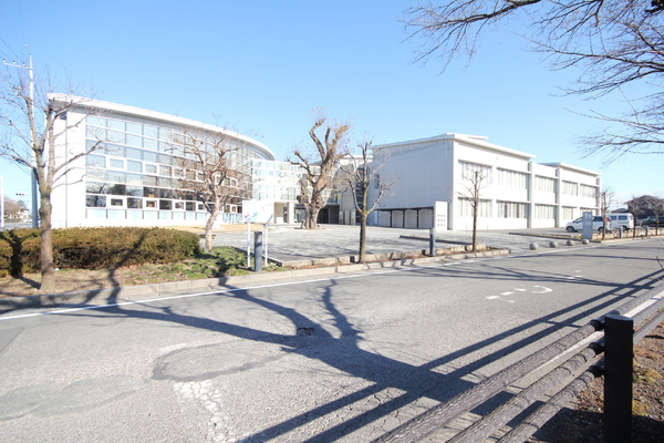 太田市南ヶ丘町の中古一戸建て(太田市立尾島図書館)