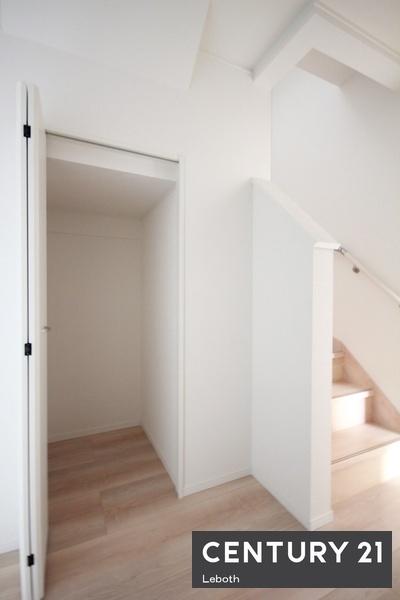 アーネストワン　邑楽町中野第4　2号棟