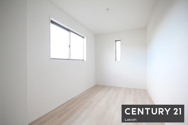 アーネストワン　邑楽町中野第4　2号棟