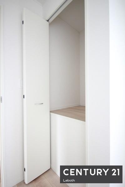 アーネストワン　邑楽町中野第4　2号棟