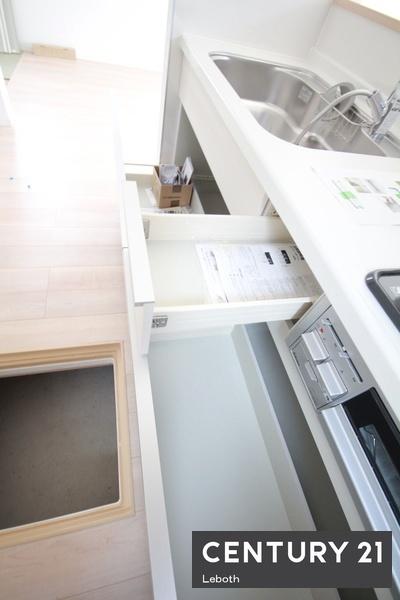 アーネストワン　邑楽町中野第4　4号棟