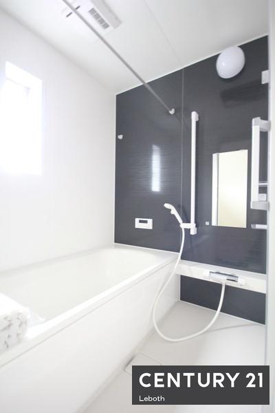 アーネストワン　邑楽町中野第4　4号棟