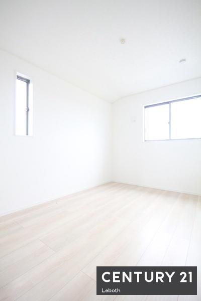 アーネストワン　邑楽町中野第4　4号棟