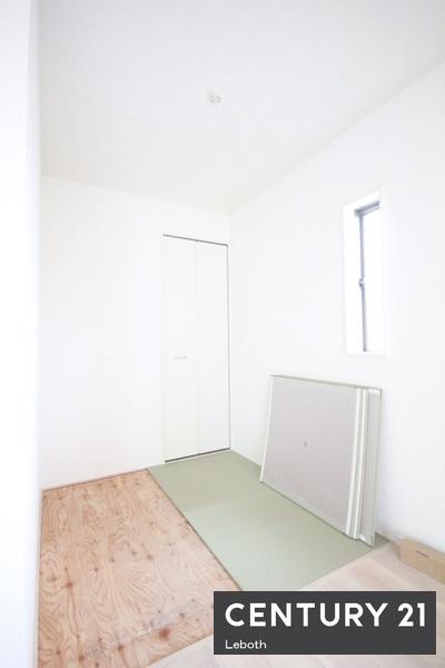 アーネストワン　邑楽町中野第4　4号棟