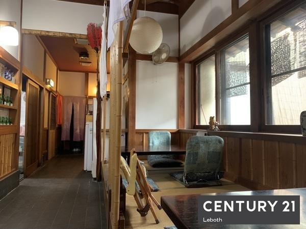 足利市芳町　店舗付住宅