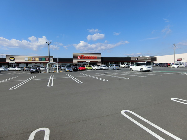 足利市芳町 店舗付住宅(とりせん助戸店)