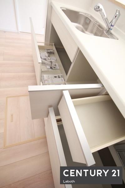 クレイドルガーデン 足利市福富町第4 4号棟(キッチン)